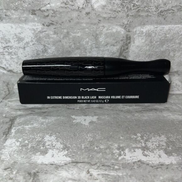 MAC In Extreme Dimension 3D Black Lash by MAC, .42‎ oz Mascara -Brand New In Box - Picture 1 of 2